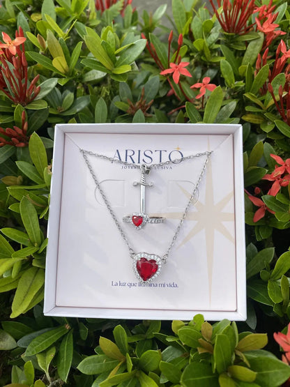 Collar Corazón y Espada❤️⚔️ — Set de 2 Collares + Caja Premium 🎁